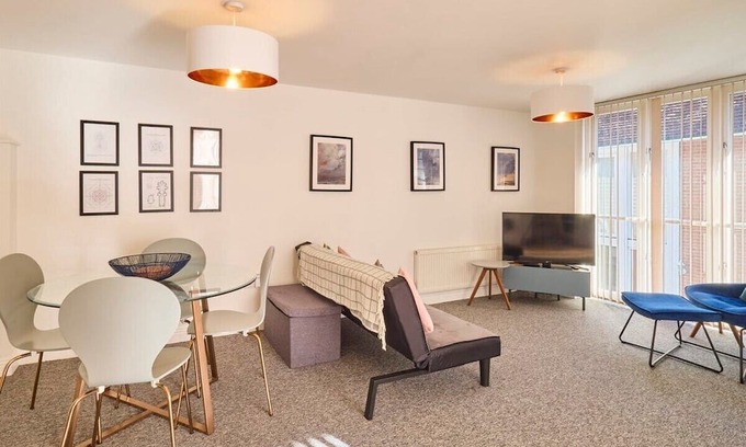 The King's Mile House | Host & Stay | King's Corner