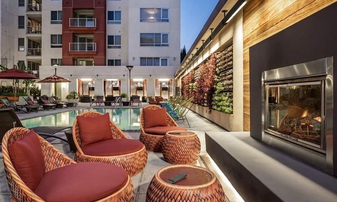 View Park-Windsor Hills Condo | Upscale Hollywood 2 Bed 2 Bath + Large Balcony+1222 N La Brea Ave West Hollywood