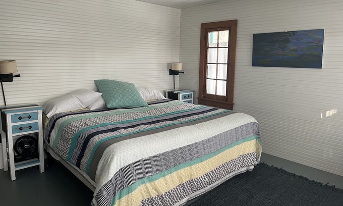 Roaring Brook Cottage | Cozy cottage in beautiful Harbor Springs