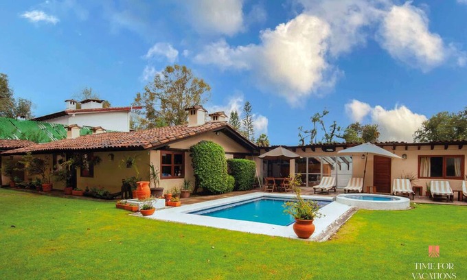 Avandaro House | NEW! Impressive Home, Heated Pool, 2 Hot Tubs, BBQ
