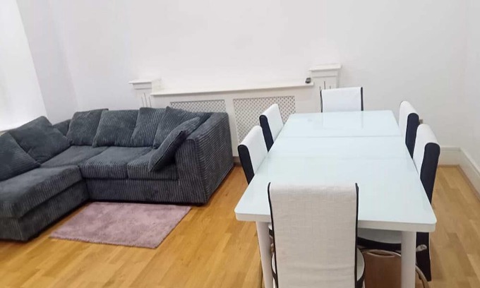 Wolverhampton Apartment | Charming 2-Bed Apartment in Wolverhampton