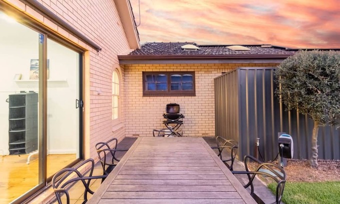 West Beach House | West Beach Hideaway A Relaxed Coastal Locale