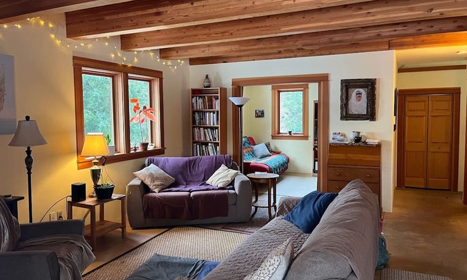 Port Townsend House | 3 BR Treehouse near Fort Worden