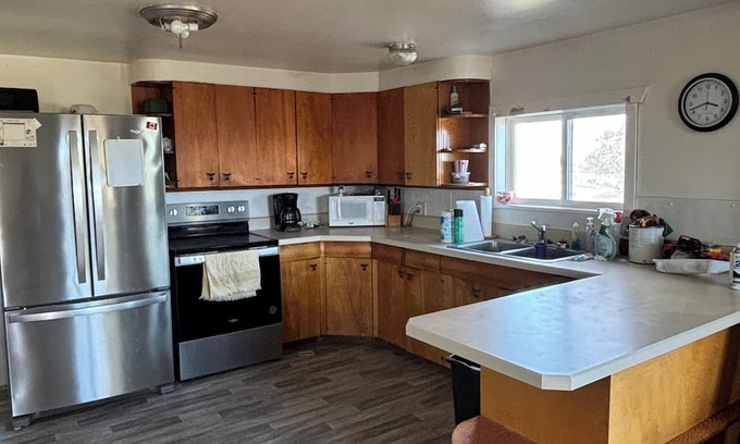 Winifred House | The Ol’ Yellow House: Cozy & Comfortable Stay