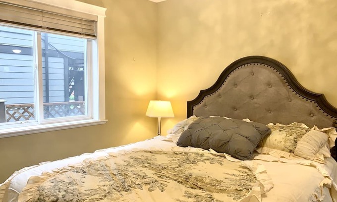 Langford House | Best place stay for holiday