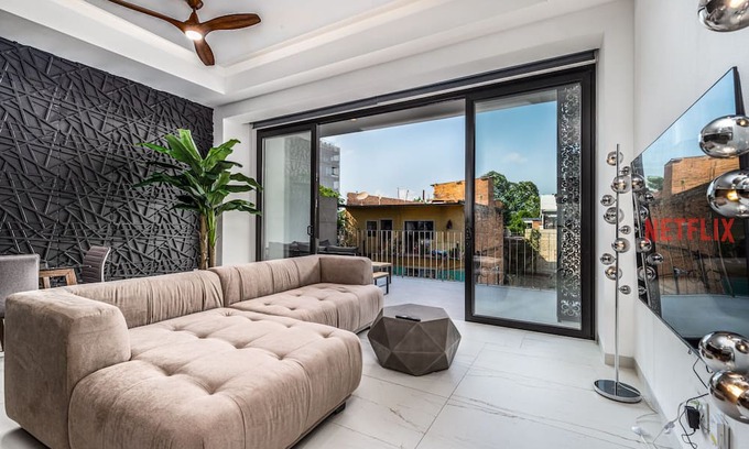 Emiliano Zapata Apartment | Brand New! 1 Bed 2 Bathroom Condo at Stunning Madero 320