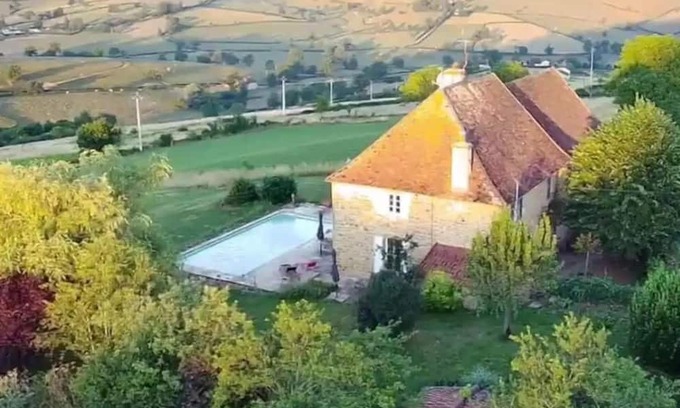 Saint-Julien-de-Civry House | Vrbo Property