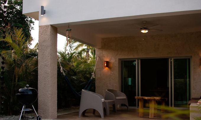 Rio San Juan Villa | 5 minutes to the beach-walking distance Villa coquera: Rio San Juan