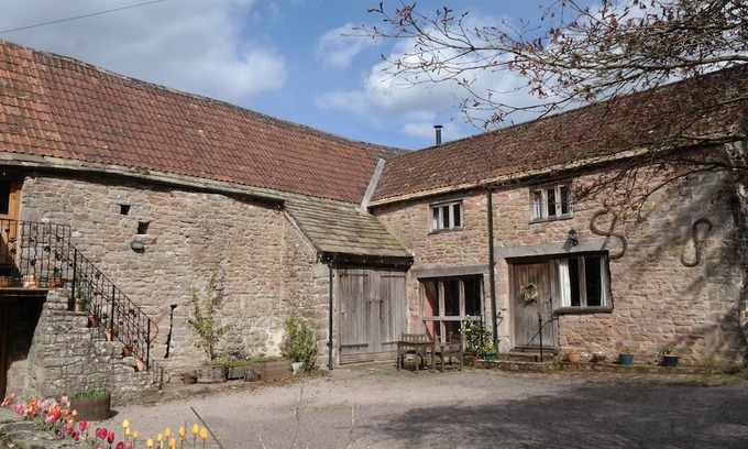 Saint Briavels House | Converted stables and hayloft in former historic farmyard