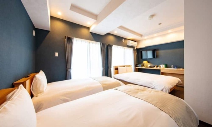 Kotoni House | New York Brooklyn Style US Economy Triple Room / Sapporo Hokkaidō