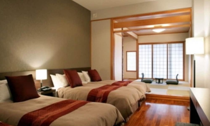 Uruma House | Breakfast included Spend a luxurious time doing / Uruma Okinawa