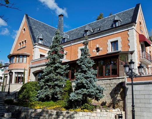 Miraflores de la Sierra Hotel | Palacio de Miraflores