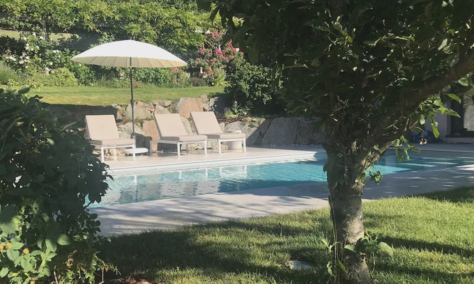 Buhl Cottage | Cottage in the forest with heated pool from May to October