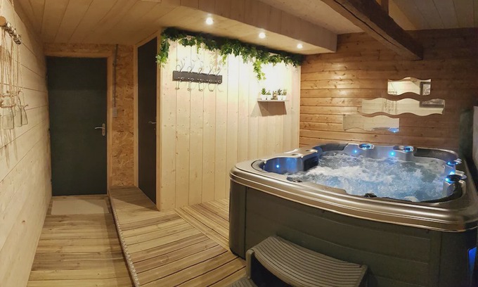 Vellerot-les-Vercel Cottage | In the heart of the Doubs, in the countryside, ideal for relaxation
