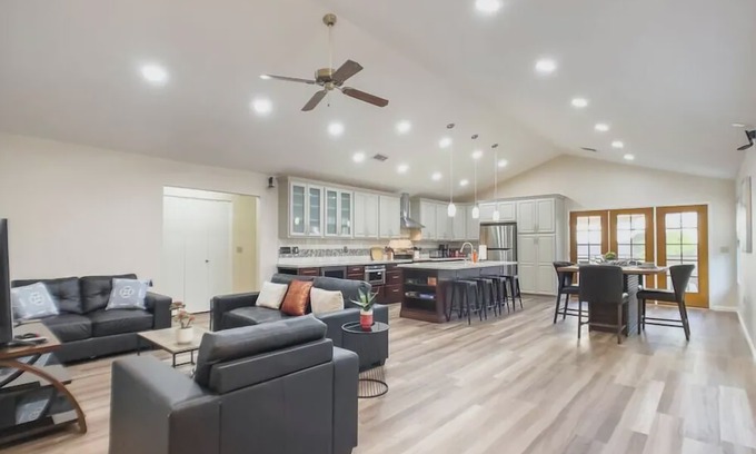 Chandler House | Immaculate! Single-Story 3bdr | Chandler