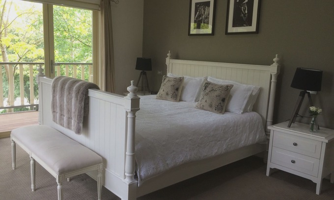Emerald Bed & Breakfast | Emerald Ridge