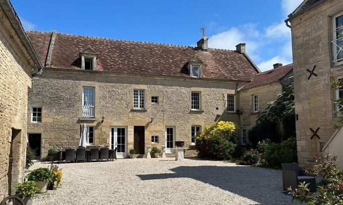 Thaon Bed & Breakfast | Chambres d’hôtes de l’Ancienne Auberge