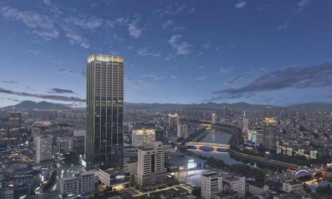 Zhuji Hotel | Hilton Zhuji