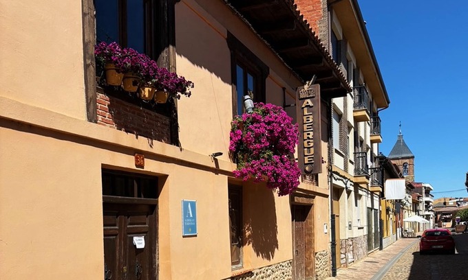 Hospital de Orbigo Hostel | DORMERO Albergue Hidalgos Hospital de Órbigo