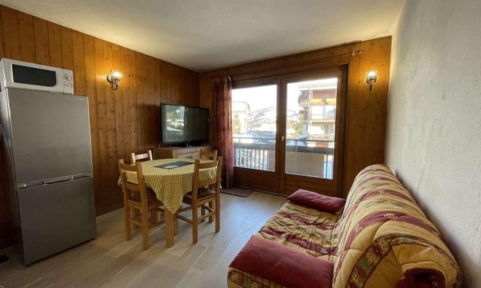 Praz-sur-Arly Apartment | 300m from resort center, 1st floor, view mountain, balcony, parking, tv, ski locker, 29m²