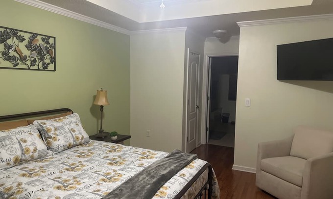 Northport House | Perfect 3-bedroom, 2 full bath home in Northport AL 7 miles from Bryant Stadium