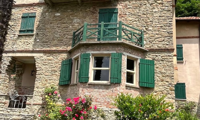 Bossolasco Villa | Villa with garden and pool. Unmissable view of the Langhe 200m from the village