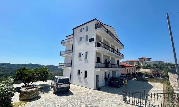 Ishem Apartment | Ishëm Greenview Apartments