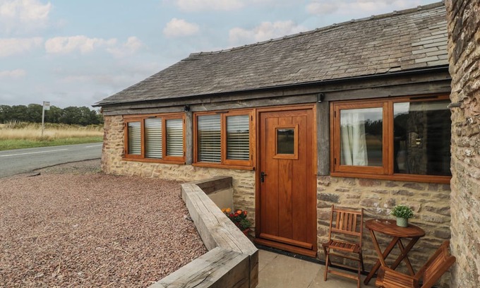 Ross-on-Wye Cottage | THE OLD CART SHED, romantic, character holiday cottage in Gorsley