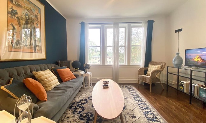 Detroit Apartment | Long-Term Haven Ideal for Nurses & Travelers