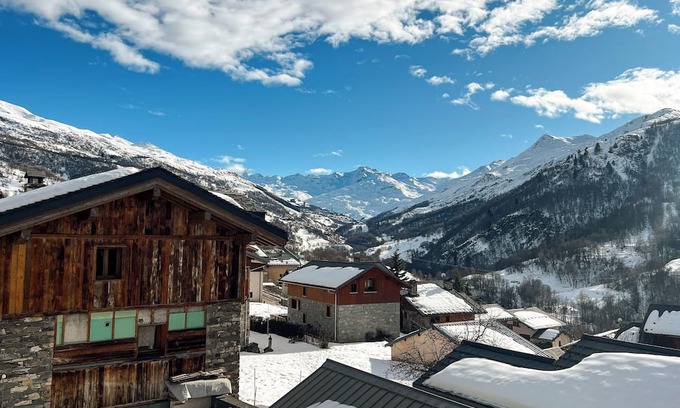 Saint-Marcel Ski Chalet | Chalet with panoramic view · Modern comfort · Quick access to 3 Vallées