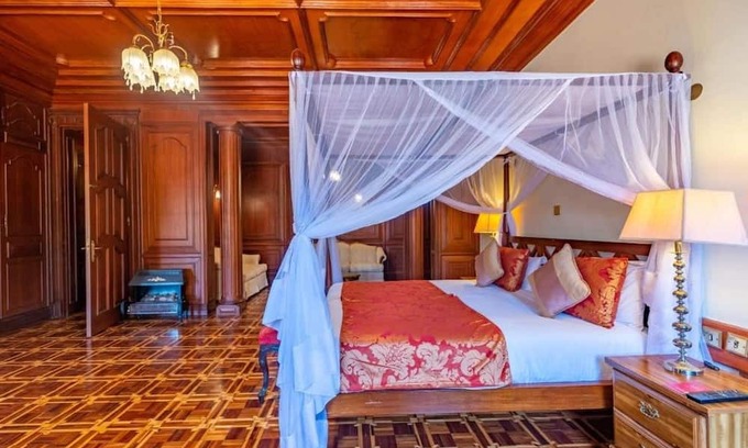 Limuru Hotel | Relaxing and Elegant Getaway in Grand Kenyan Presidential Suite | Free Parking