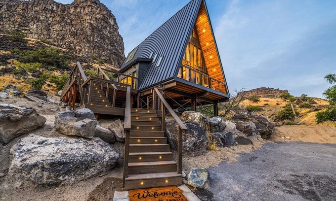Twin Falls Cabin | Peaceful Aframe Lux Cabin in Snake River Canyon