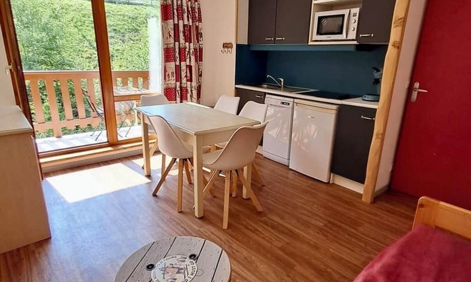 Saint-Francois-Longchamp Apartment | PIED DES PISTES 4 persons with balcony