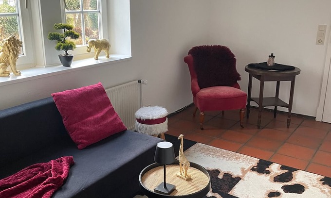 Lubbecke Apartment | Apartment 'Muddi' with Shared Terrace, Private Garden and Wi-Fi