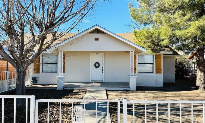 Safford House | Clean, Cute, and Comfortable