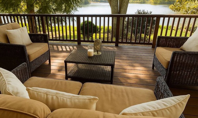 Mountain Rest House | Carolina Cottage- Private lakefront retreat in Mountain Rest, SC