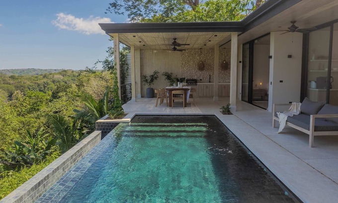 Santiago House | Chic 3BR Private Terrace & Nature Views