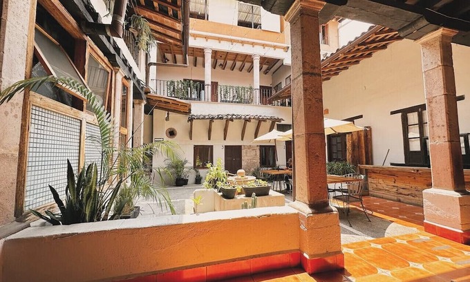 Santa Maria Ahuacatlan Apartment | Hotel Room, one block from the Lake centr 7