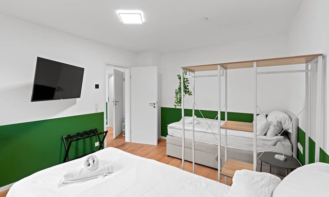 Oberkochen Apartment | Business Travel Dream 2BR 5p | balcony, washer-dryer