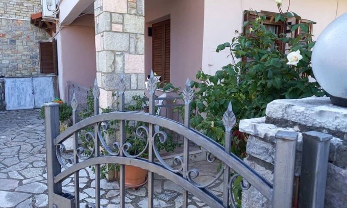 Gravia Apartment | Kontolati’s Mountain house