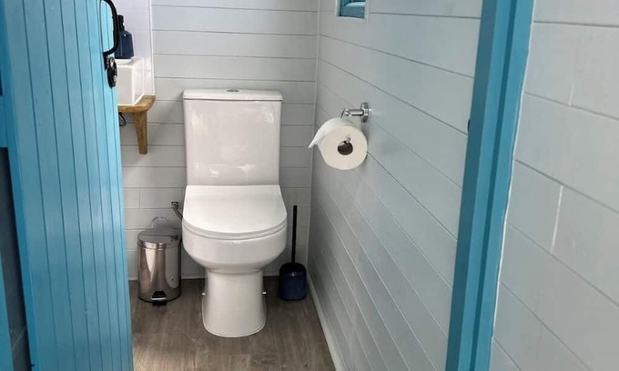 Barbrook House | Jack’s Shack, a quirky hideaway