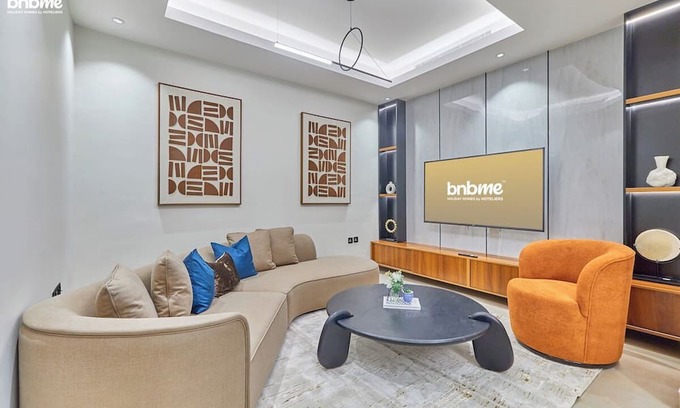 Riyadh Apartment | bnbme | Stylish Apartment | 12 Min to KAFD