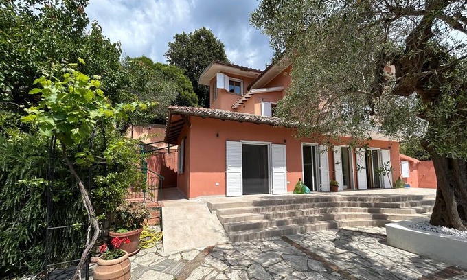 Capalbio Villa | Capalbio: villa between the countryside and the sea.