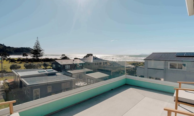Waihi Beach House | I Can See The Sea! Su