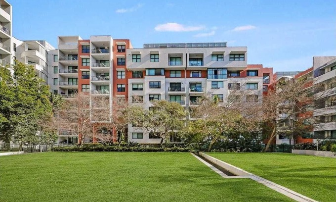 Ultimo Apartment | Tranquil 2 BR Apt with Parking/Darling Harbour-10mins Walk