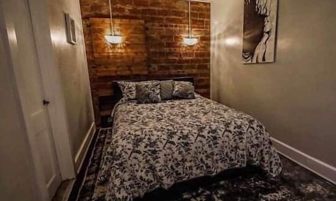 Fourmile Apartment | Historic Charm: 5 Star Comfort