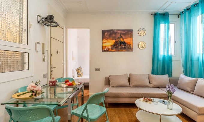 el Fort Pienc Apartment | Prime Apartment near Sagrada Familia
