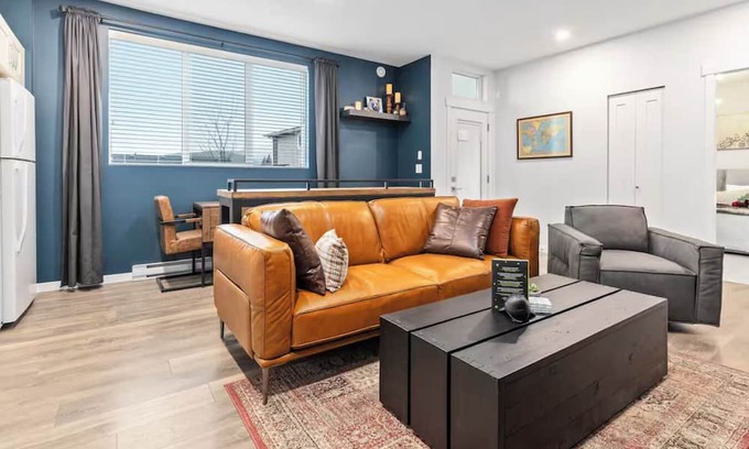 Burke Mountain Condo | 2 Bedroom Suite with Oled TV