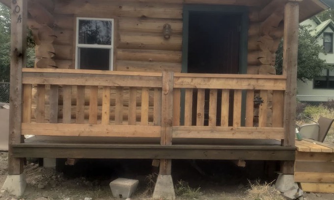 Thompson Falls Cabin | Iron line cabin 804