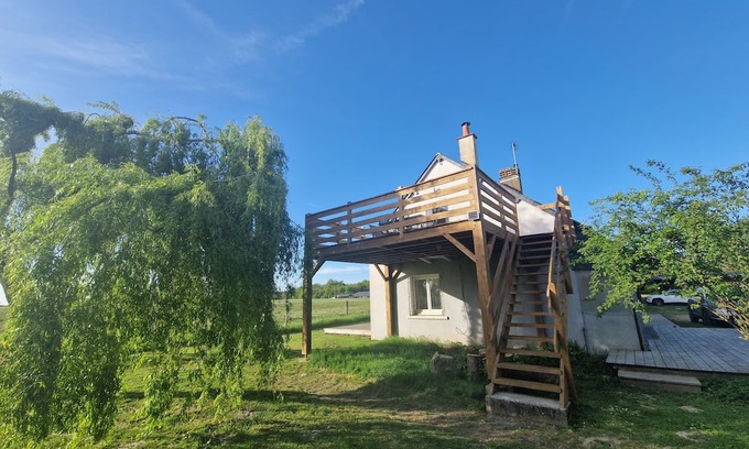 Sennevieres Apartment | Quiet apartment near Beauval zoo and the Loire castles